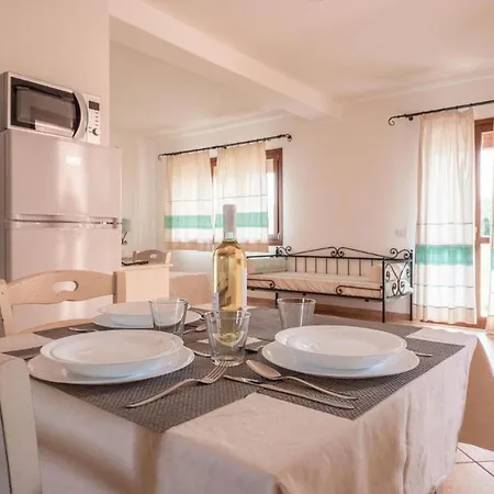 Baia Dei Mirti M4 Sleeps 4 Vignola Mare
